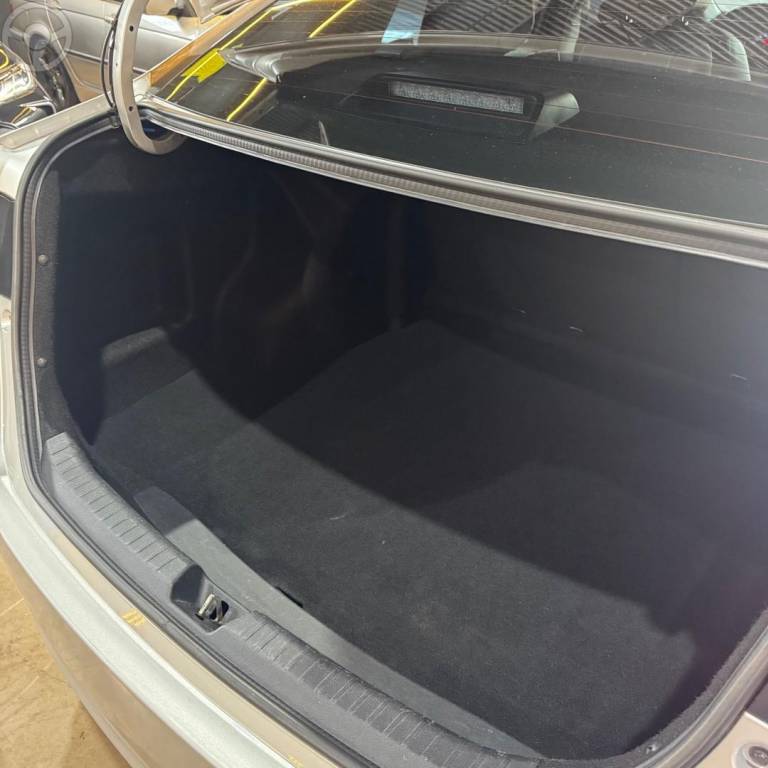 TOYOTA - YARIS 1.5 XLS CONNECT 16V FLEX 4P AUTOMATICO - 2022/2023 - PRATA - R$ 105.800,00