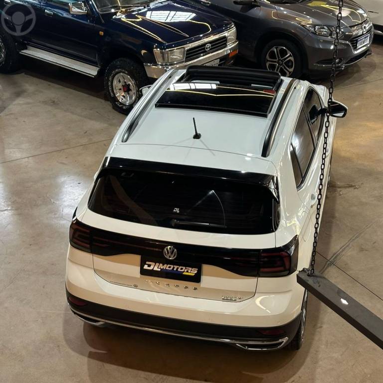 VOLKSWAGEN - T-CROSS - 2019/2020 - BRANCA - R$ 112.800,00