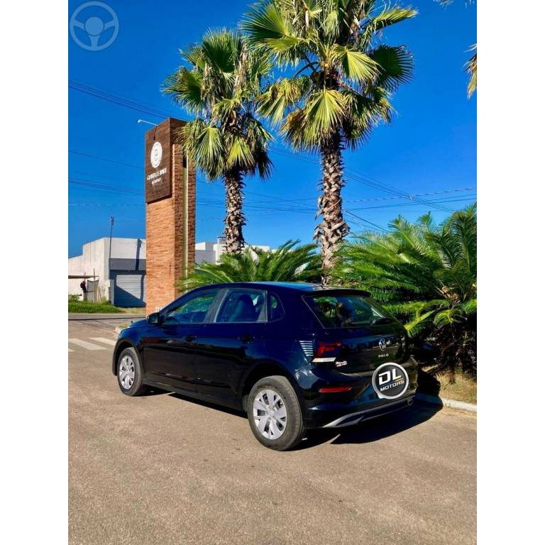 VOLKSWAGEN - POLO - 2022/2023 - PRETA - R$ 78.900,00