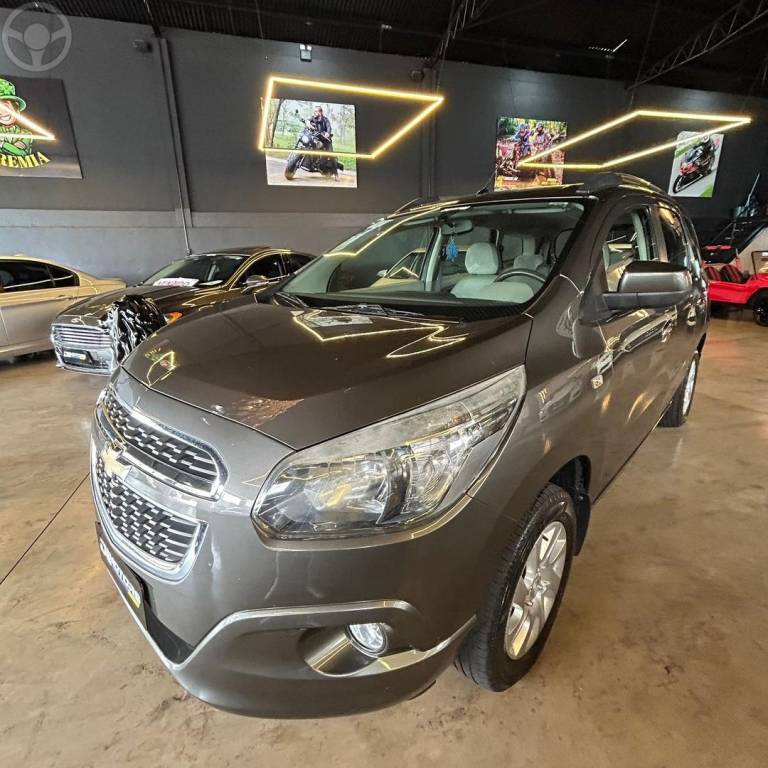 CHEVROLET - SPIN 1.8 LTZ 8V FLEX 4P AUTOMATICO - 2012/2013 - CINZA - R$ 55.800,00