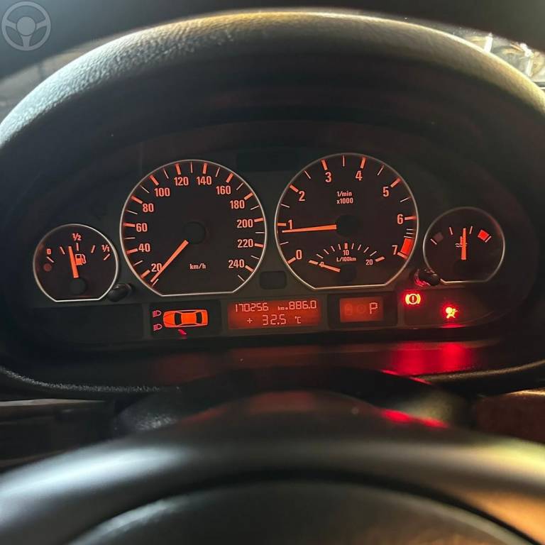 BMW - 330I - 2003/2004 - PRATA - R$ 59.800,00