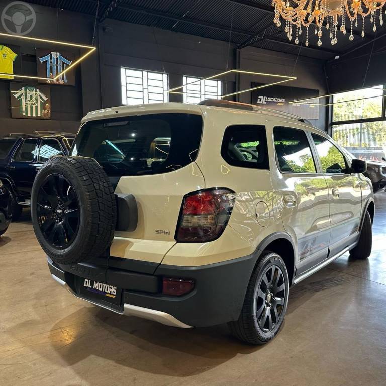 CHEVROLET - SPIN - 2016/2016 - BRANCA - R$ 62.800,00