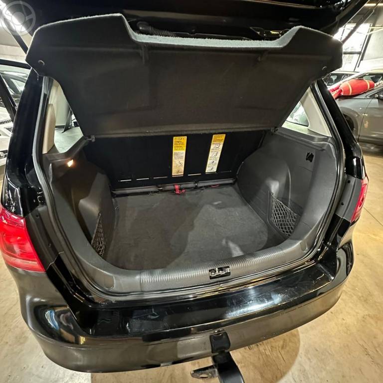 VOLKSWAGEN - SPACEFOX - 2012/2012 - PRETA - R$ 43.800,00