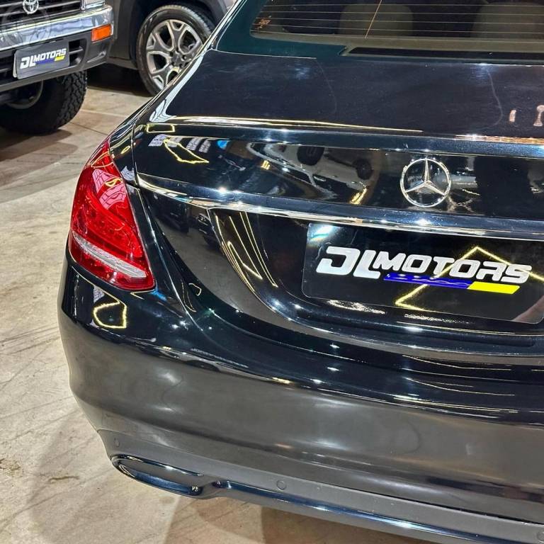 MERCEDES-BENZ - C 180 - 2016/2016 - PRETA - R$ 112.800,00