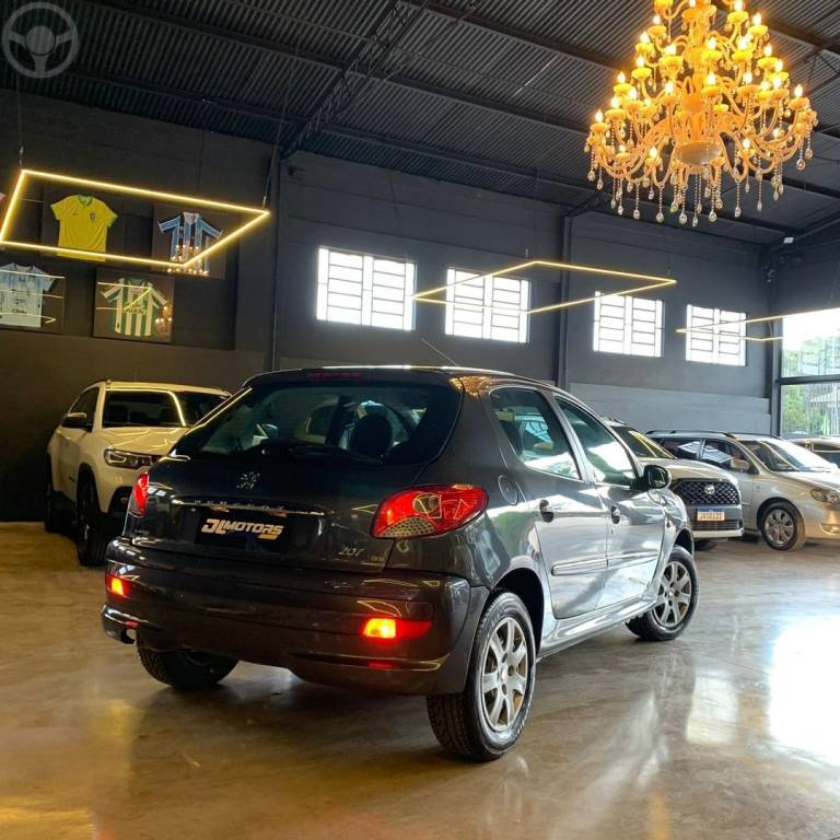 PEUGEOT - 207 1.4 XR 8V FLEX 4P MANUAL - 2012/2013 - CINZA - R$ 25.800,00