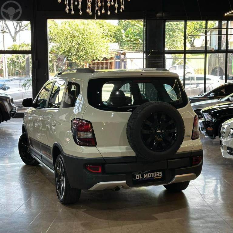 CHEVROLET - SPIN - 2016/2016 - BRANCA - R$ 62.800,00