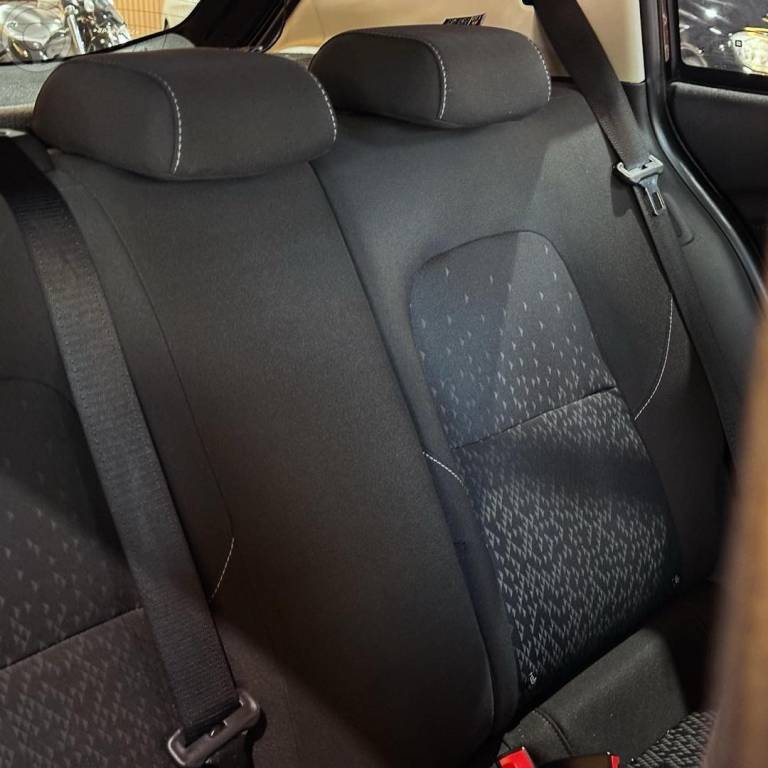 CHEVROLET - ONIX - 2019/2020 - PRETA - R$ 73.800,00