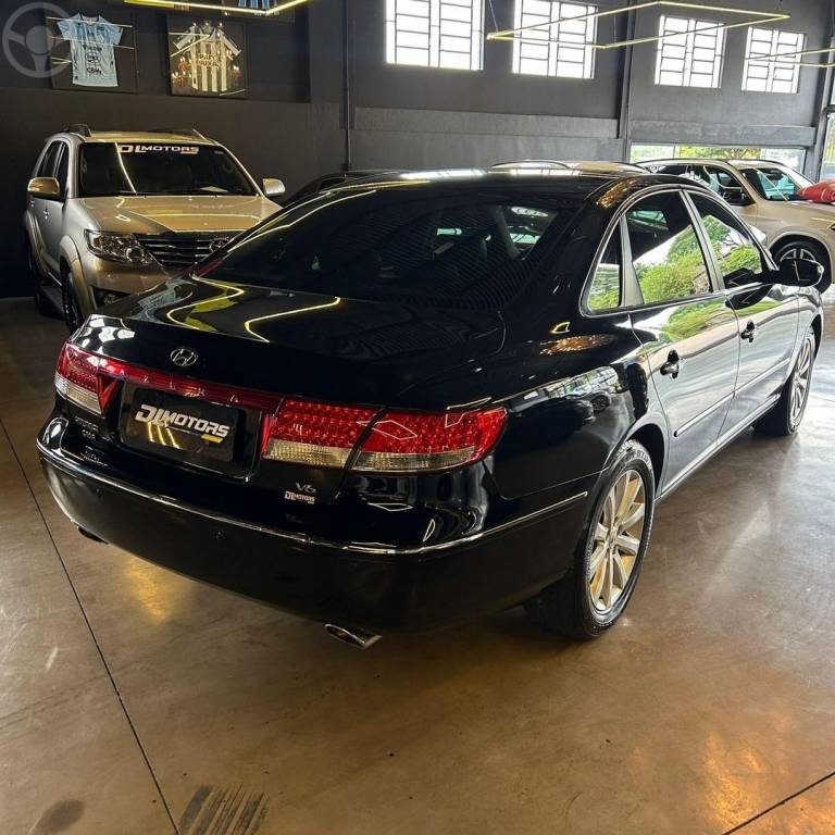 HYUNDAI - AZERA - 2009/2010 - PRETA - R$ 39.800,00