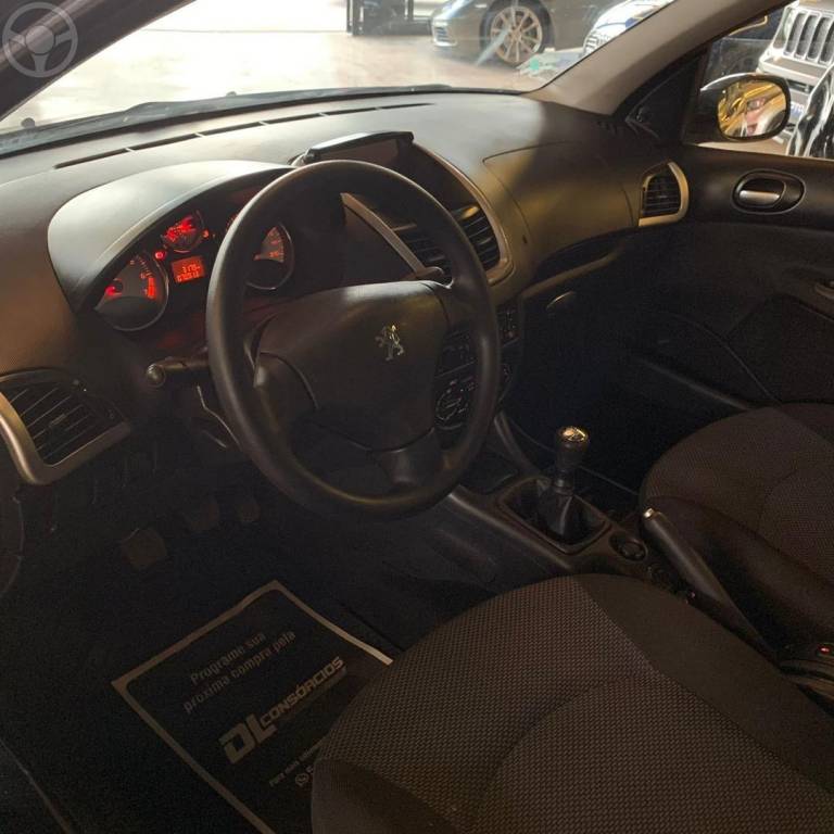 PEUGEOT - 207 1.4 XR 8V FLEX 4P MANUAL - 2012/2013 - CINZA - R$ 25.800,00