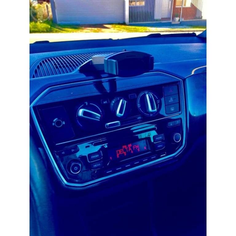 VOLKSWAGEN - UP - 2017/2018 - PRETA - R$ 67.900,00