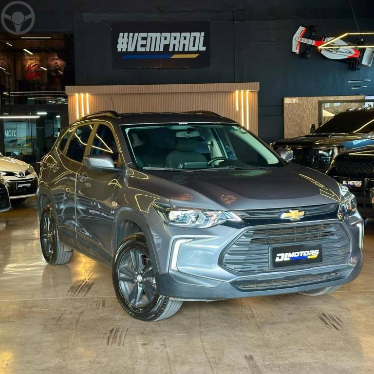 CHEVROLET - TRACKER - 2022/2023 - CINZA - R$ 109.800,00