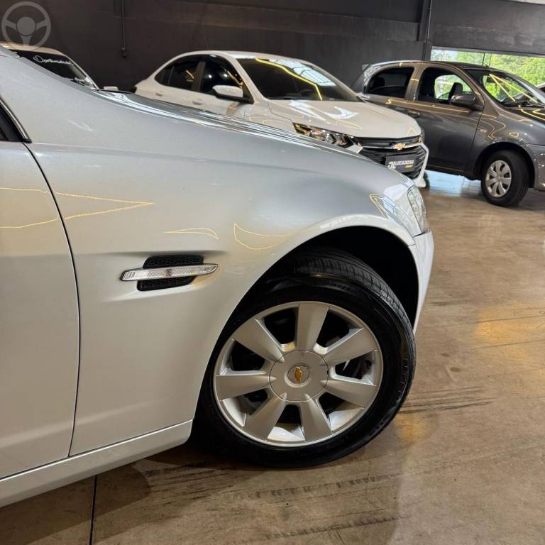 CHEVROLET - OMEGA - 2007/2008 - PRATA - R$ 55.800,00