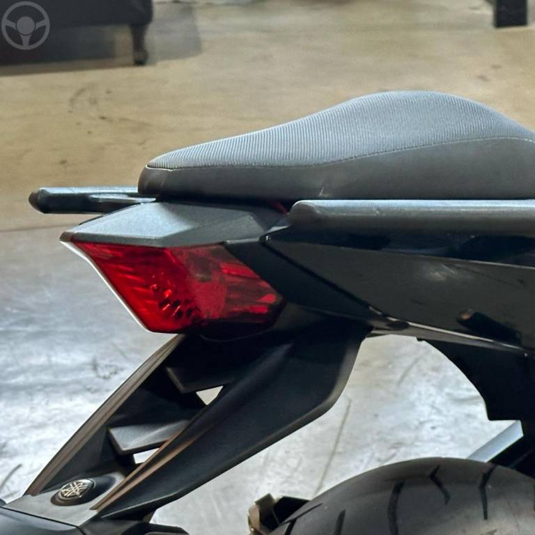 YAMAHA - XJ6 N ABS - 2016/2017 - CINZA - R$ 53.800,00