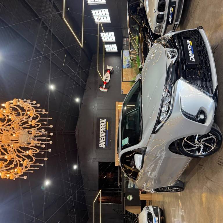 TOYOTA - YARIS 1.5 XLS CONNECT 16V FLEX 4P AUTOMATICO - 2022/2023 - PRATA - R$ 105.800,00