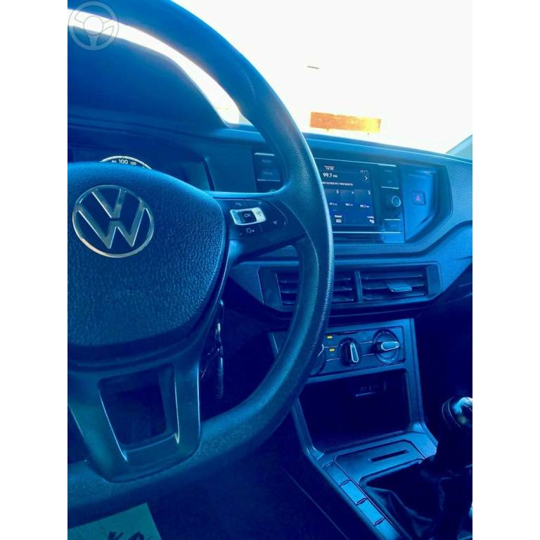 VOLKSWAGEN - POLO - 2022/2023 - PRETA - R$ 78.900,00