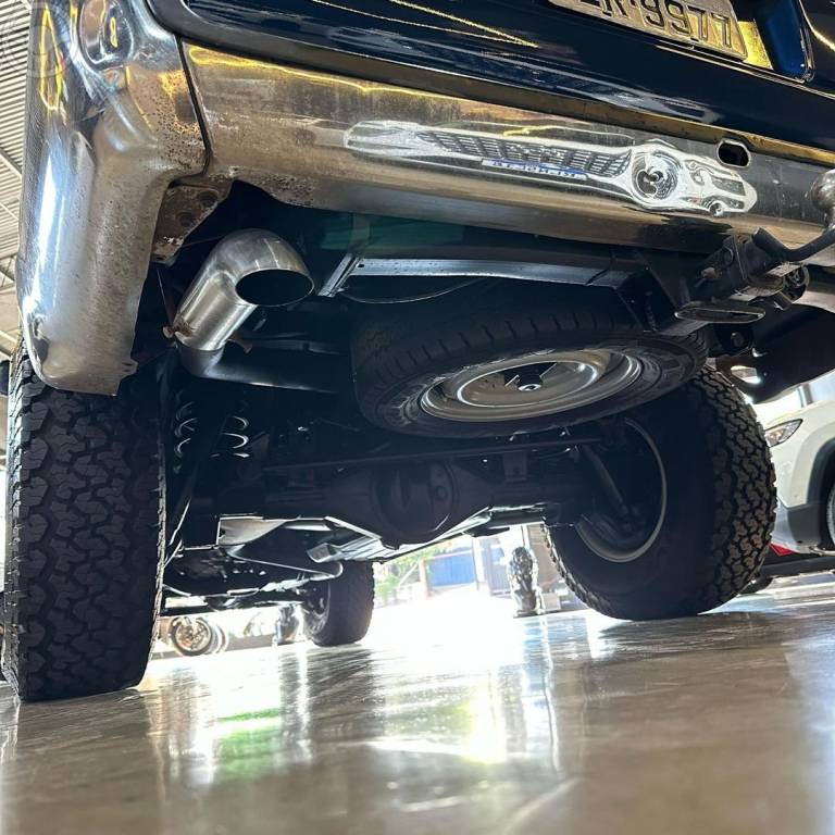 TOYOTA - HILUX SW4 2.7 SR 4X2 16V FLEX 4P MANUAL - 1993/1993 - AZUL - R$ 85.800,00