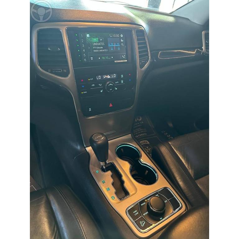 JEEP - GRAND CHEROKEE 3.6 V6 LAREDO 4WD 4P AUTOMATICO - 2012/2012 - PRATA - R$ 73.800,00