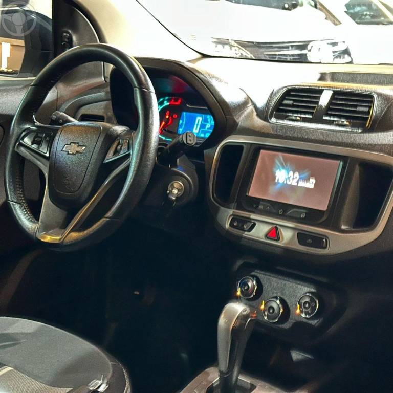 CHEVROLET - SPIN - 2016/2016 - BRANCA - R$ 62.800,00