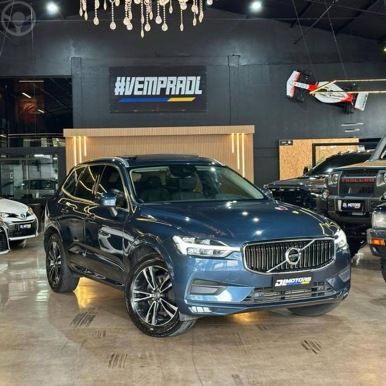VOLVO - XC60 2.0 T5 MOMENTUM 4P AUTOMATICO - 2018/2019 - AZUL - R$ 172.800,00