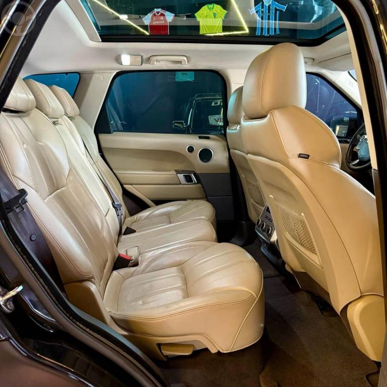 LAND ROVER - LR R.R SPT 3.0 TD HSE - 2016/2017 - PRETA - R$ 239.800,00