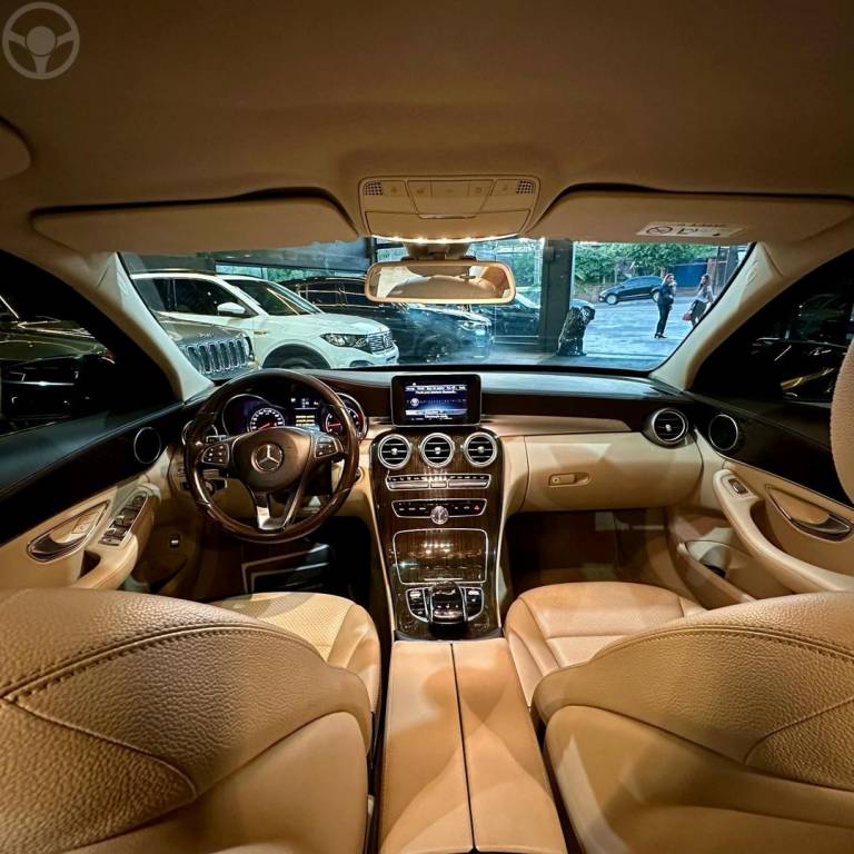 MERCEDES-BENZ - C 180 - 2016/2016 - PRETA - R$ 112.800,00