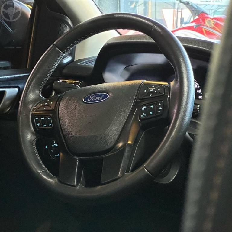 FORD - RANGER - 2021/2022 - CINZA - R$ 153.800,00