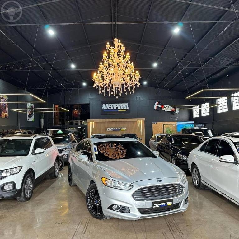 FORD - FUSION - 2012/2013 - PRATA - R$ 77.800,00