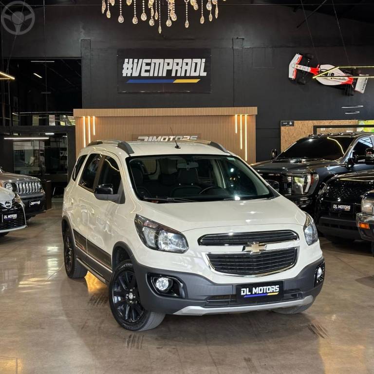 CHEVROLET - SPIN - 2016/2016 - BRANCA - R$ 62.800,00