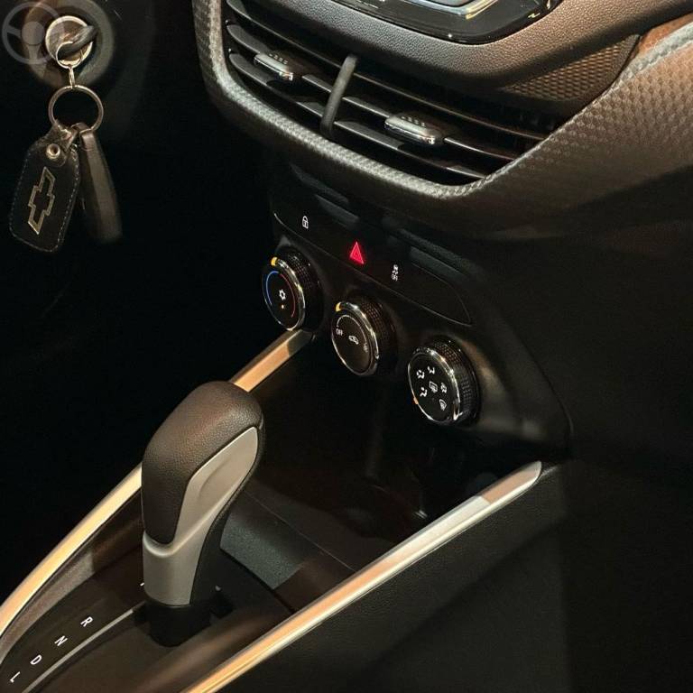CHEVROLET - ONIX - 2019/2020 - PRETA - R$ 73.800,00