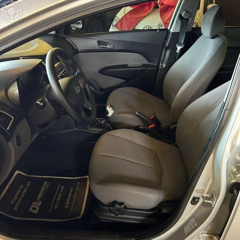 HYUNDAI - HB20 1.6 COMFORT PLUS 16V FLEX 4P MANUAL - 2015/2015 - PRATA - R$ 55.800,00