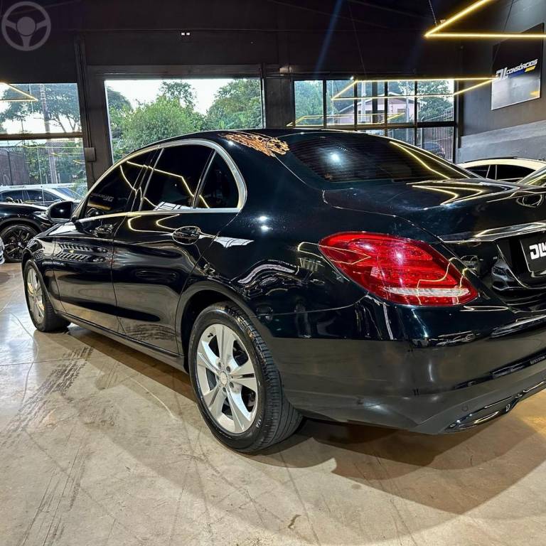 MERCEDES-BENZ - C 180 - 2016/2016 - PRETA - R$ 112.800,00
