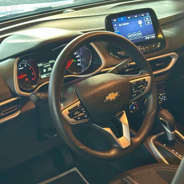 CHEVROLET - TRACKER - 2022/2023 - CINZA - R$ 109.800,00