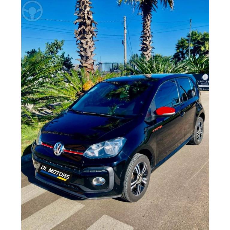 VOLKSWAGEN - UP - 2017/2018 - PRETA - R$ 67.900,00