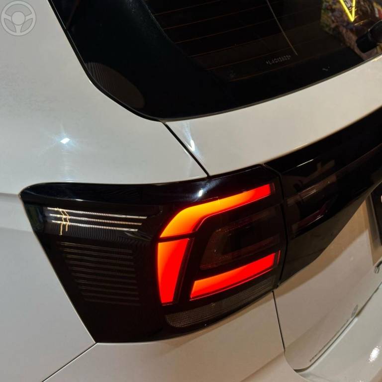 VOLKSWAGEN - T-CROSS - 2019/2020 - BRANCA - R$ 112.800,00