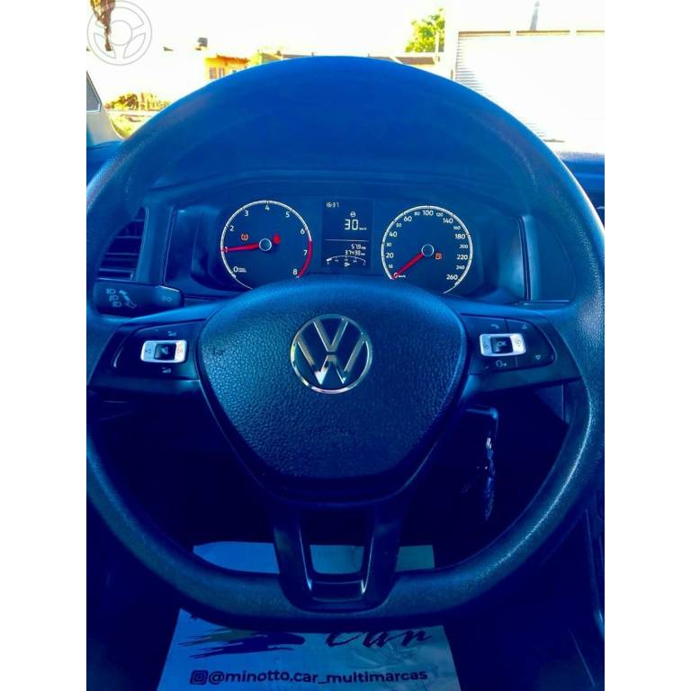 VOLKSWAGEN - POLO - 2022/2023 - PRETA - R$ 78.900,00