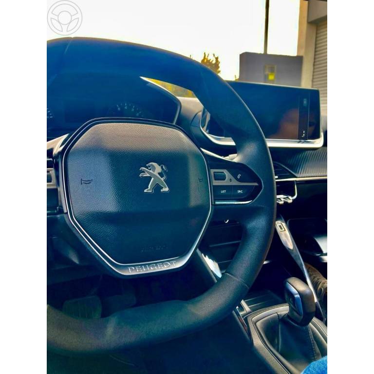 PEUGEOT - 208 - 2022/2022 - PRATA - R$ 77.900,00