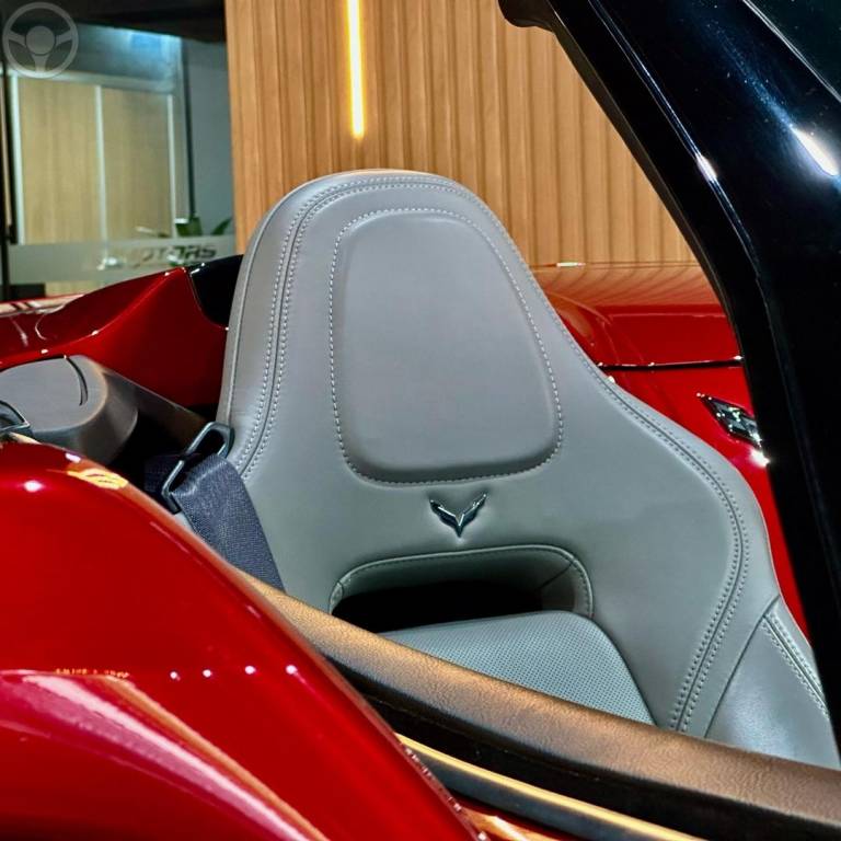 CHEVROLET - CORVETTE - 2014/2014 - VERMELHA - R$ 659.800,00