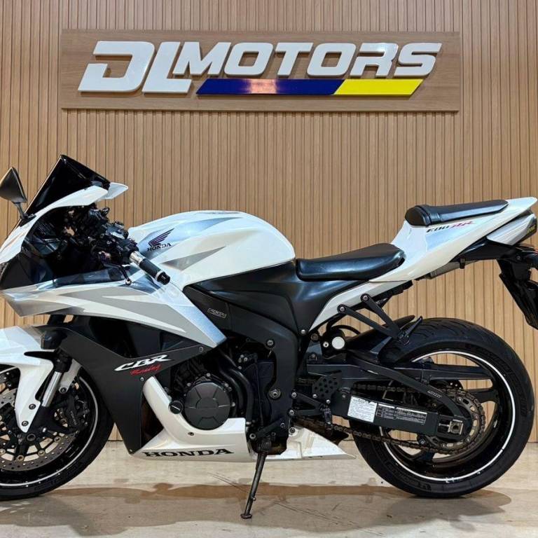 HONDA - CBR 600RR - 2007/2007 - BRANCA - R$ 40.800,00