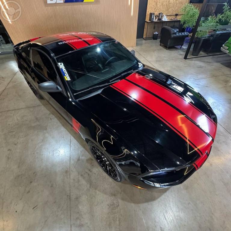 FORD - MUSTANG 3.7 COUPE V6 24V 2P MANUAL - 2011/2012 - PRETA - R$ 245.800,00