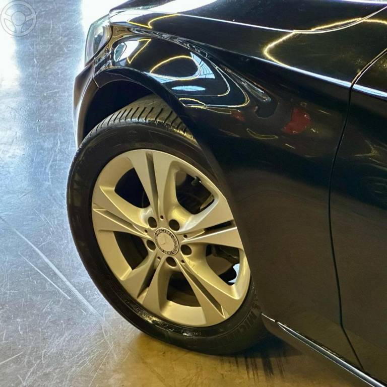 MERCEDES-BENZ - C 180 - 2016/2016 - PRETA - R$ 112.800,00