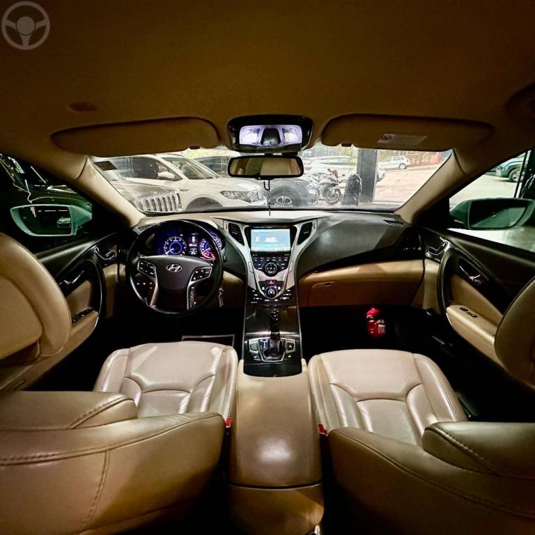 HYUNDAI - AZERA - 2013/2014 - BRANCA - R$ 79.800,00