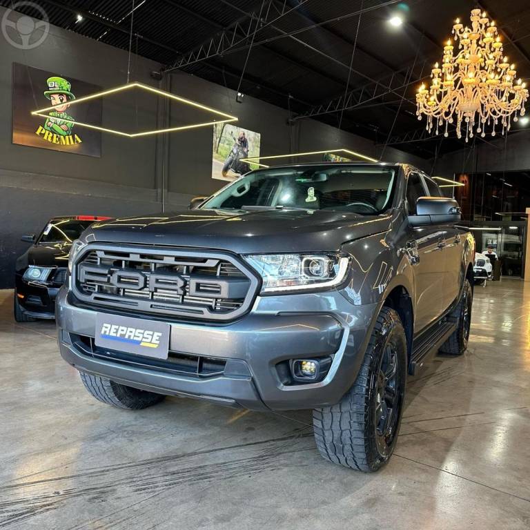FORD - RANGER - 2021/2022 - CINZA - R$ 153.800,00